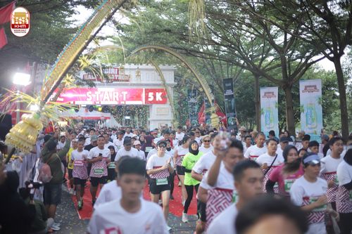 Race photo from Kediri Half Marathon 2024