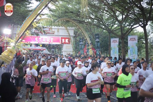 Race photo from Kediri Half Marathon 2024