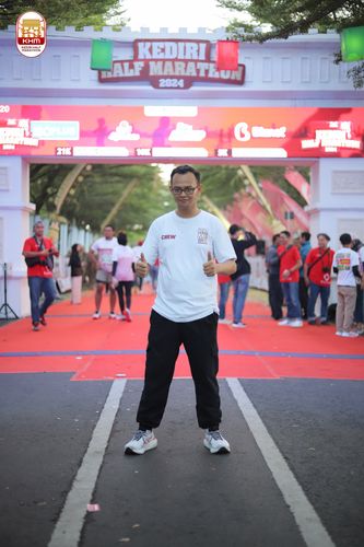 Race photo from Kediri Half Marathon 2024