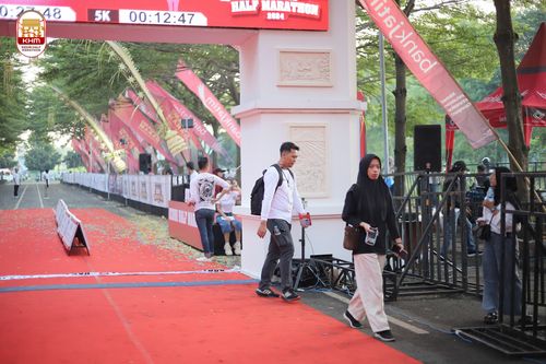 Race photo from Kediri Half Marathon 2024