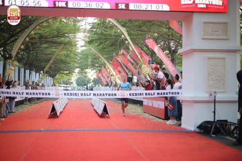 Race photo from Kediri Half Marathon 2024