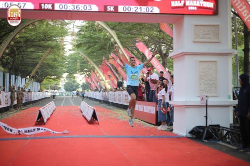 Race photo from Kediri Half Marathon 2024