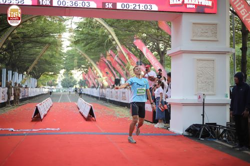 Race photo from Kediri Half Marathon 2024