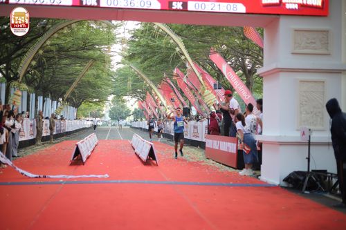 Race photo from Kediri Half Marathon 2024