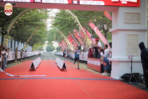 Race photo from Kediri Half Marathon 2024