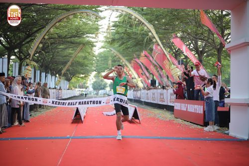 Race photo from Kediri Half Marathon 2024