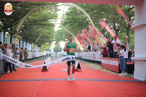 Race photo from Kediri Half Marathon 2024