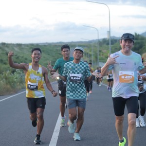 Race photo from KEDIRI HALF MARATHON 2026