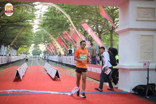 Race photo from Kediri Half Marathon 2024