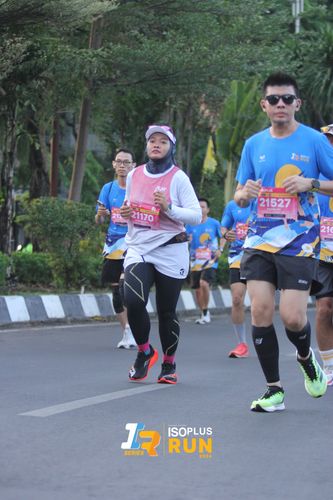 Race photo from Isoplus Run 2024 Surabaya