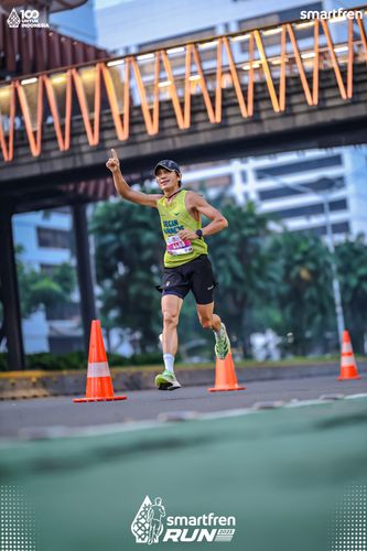Race photo from Smartfren Run 2025 