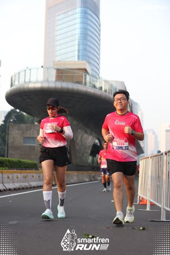 Race photo from Smartfren Run 2025 