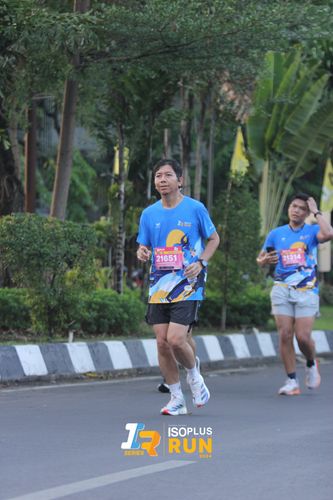 Race photo from Isoplus Run 2024 Surabaya