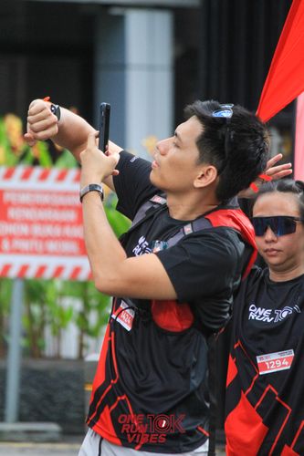 Race photo from ONE RUN 10K VIBES JAKARTA 