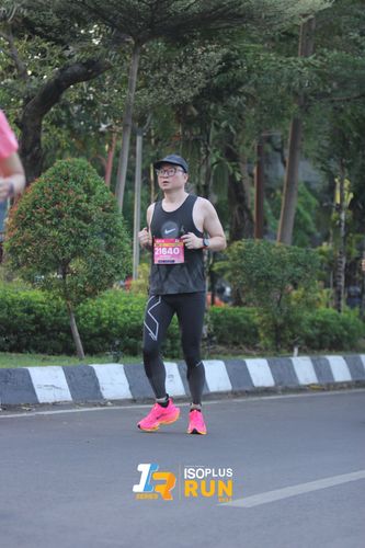 Race photo from Isoplus Run 2024 Surabaya