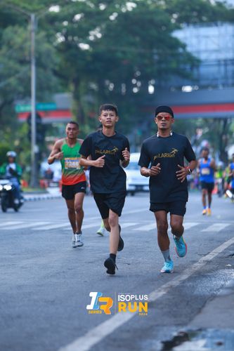 Race photo from Isoplus Run 2024 Surabaya