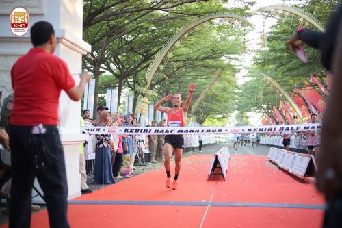 Race photo from Kediri Half Marathon 2024
