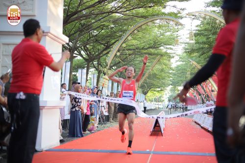 Race photo from Kediri Half Marathon 2024