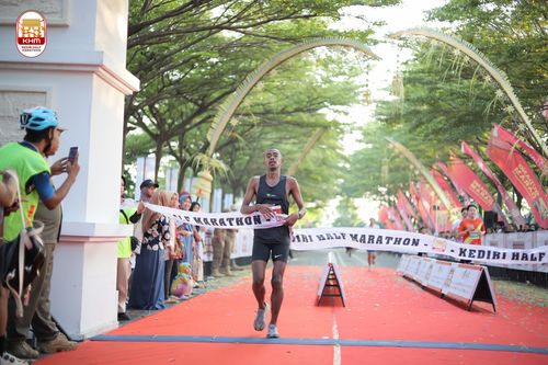 Race photo from Kediri Half Marathon 2024