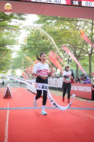 Race photo from Kediri Half Marathon 2024