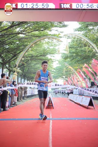 Race photo from Kediri Half Marathon 2024