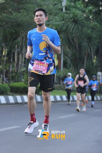 Race photo from Isoplus Run 2024 Surabaya