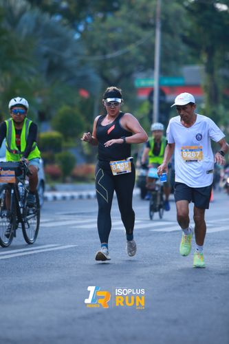Race photo from Isoplus Run 2024 Surabaya