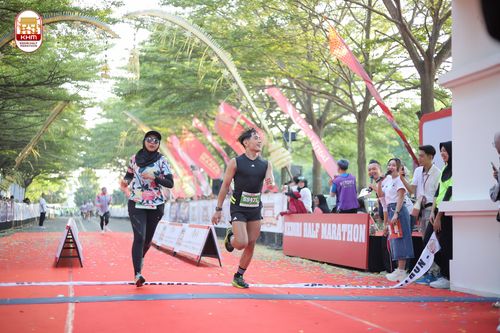Race photo from Kediri Half Marathon 2024
