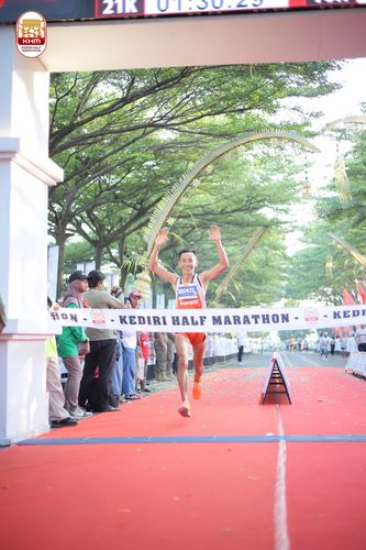 Race photo from Kediri Half Marathon 2024