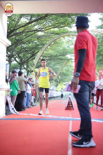Race photo from Kediri Half Marathon 2024