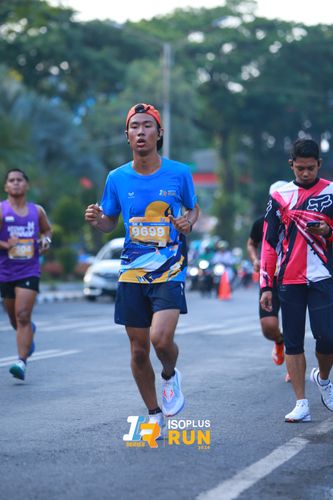 Race photo from Isoplus Run 2024 Surabaya