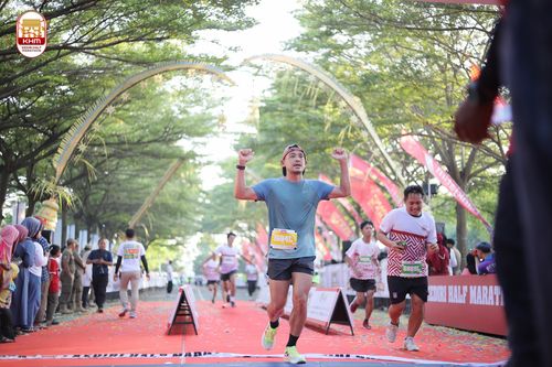 Race photo from Kediri Half Marathon 2024