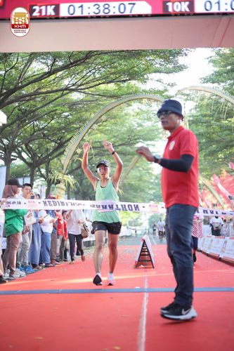 Race photo from Kediri Half Marathon 2024
