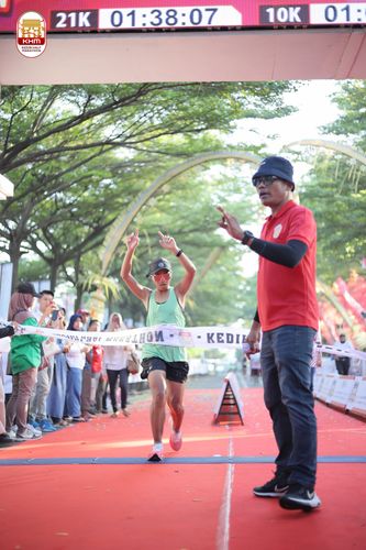 Race photo from Kediri Half Marathon 2024