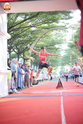 Race photo from Kediri Half Marathon 2024