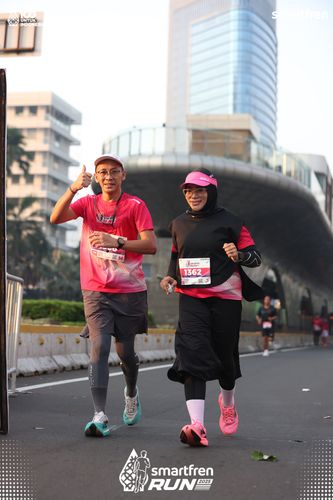 Race photo from Smartfren Run 2025 