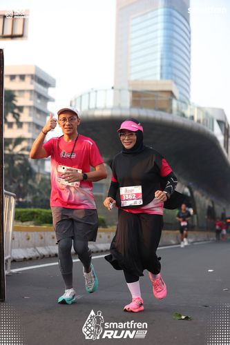 Race photo from Smartfren Run 2025 