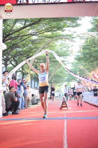 Race photo from Kediri Half Marathon 2024