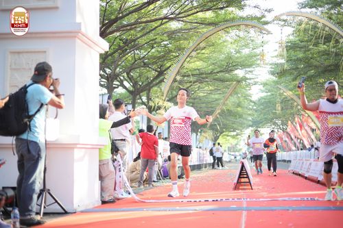 Race photo from Kediri Half Marathon 2024