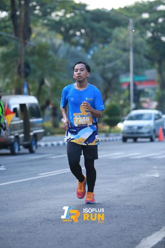 Race photo from Isoplus Run 2024 Surabaya