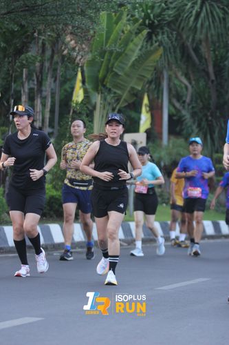 Race photo from Isoplus Run 2024 Surabaya
