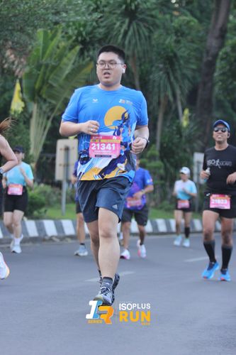 Race photo from Isoplus Run 2024 Surabaya