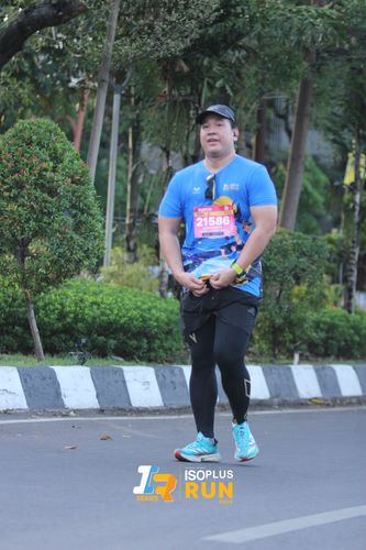 Race photo from Isoplus Run 2024 Surabaya