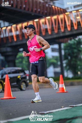 Race photo from Smartfren Run 2025 