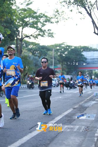 Race photo from Isoplus Run 2024 Surabaya