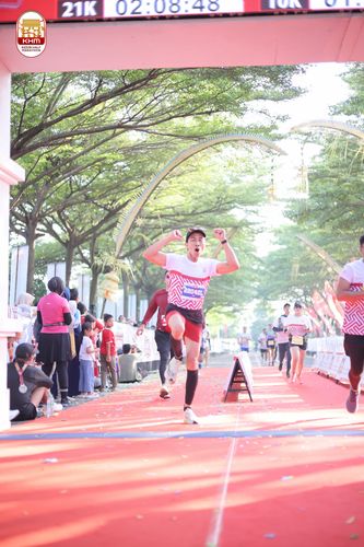 Race photo from Kediri Half Marathon 2024