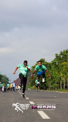 Race photo from Arutmin Borneo Run 2024