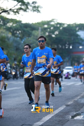 Race photo from Isoplus Run 2024 Surabaya