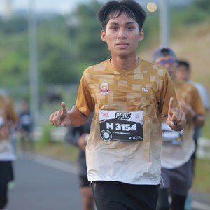 Race photo from KEDIRI HALF MARATHON 2026