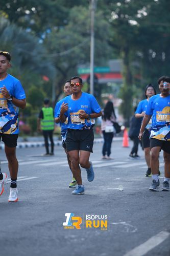 Race photo from Isoplus Run 2024 Surabaya